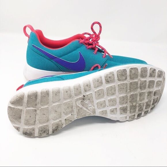 NIKE | Bright Color Tennis Shoes Youth 6 Women’s 8 - Picture 6 of 8